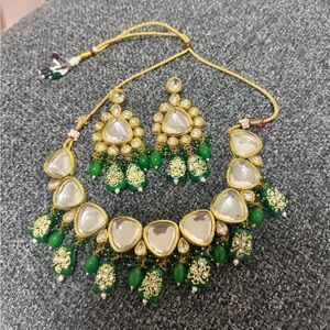 Elegant Gold and Green Jewelry Set